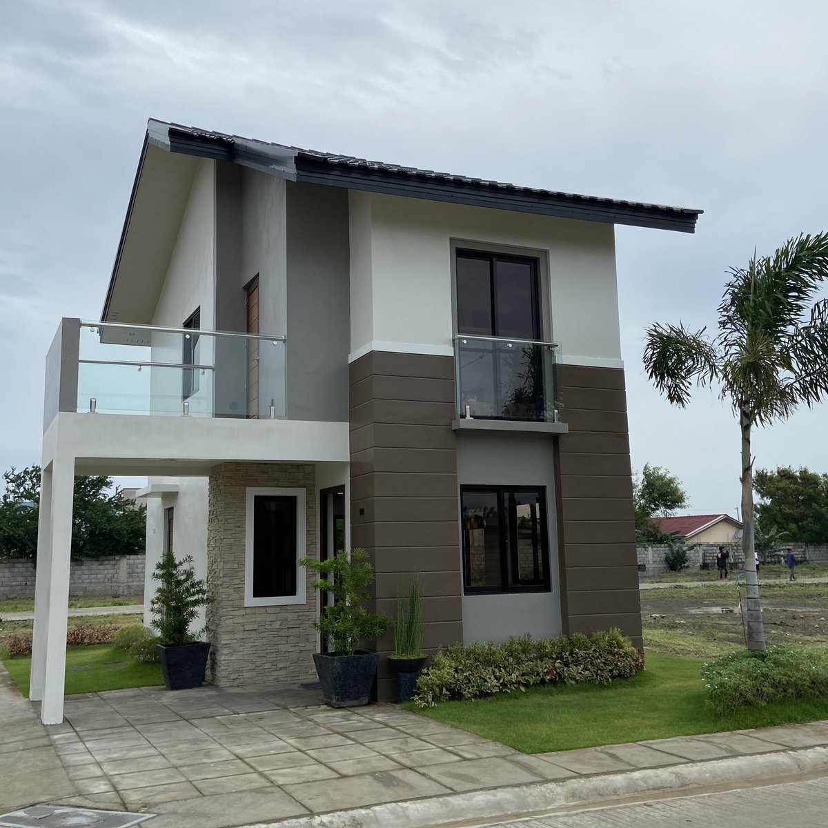 Olivarez Homes Southwoods House and lot For Single Detached Binan SLEX ...