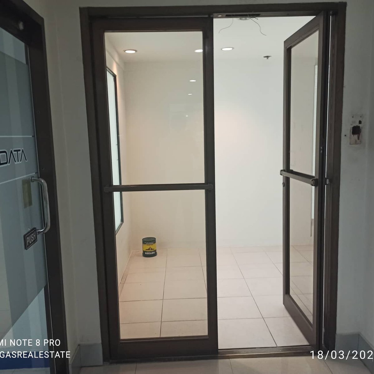 NEWLY RENOVATED 90SQM OFFICE SPACE AT STRATA 100 FOR LEASE [Commercial ...