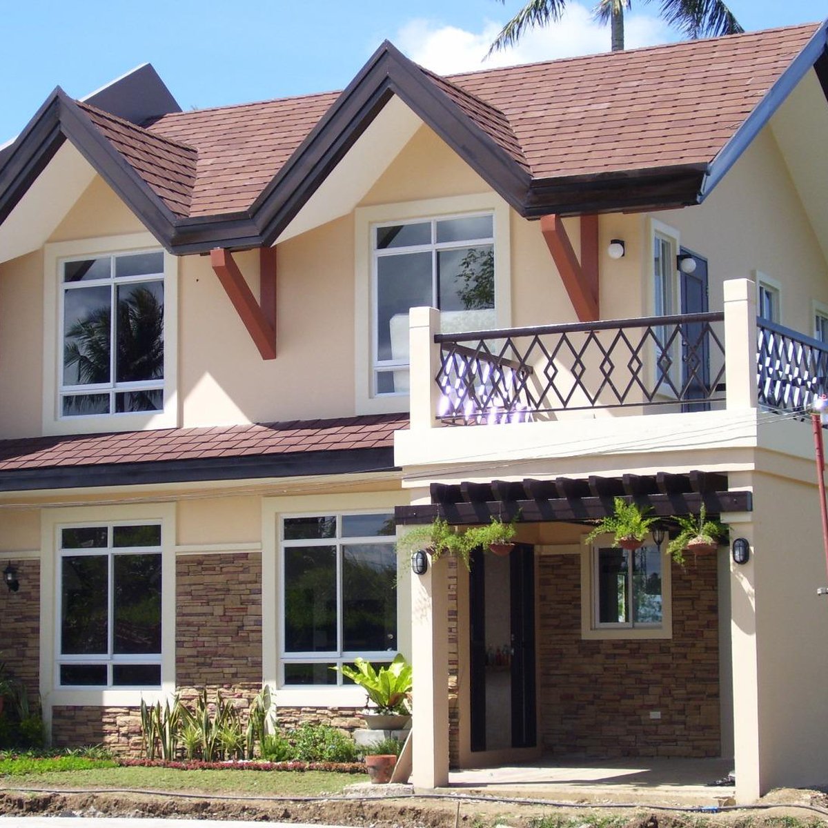 House & Lot For RENT in SilangTagaytay with golf course view [House and Lot 🏘️] (February 2024