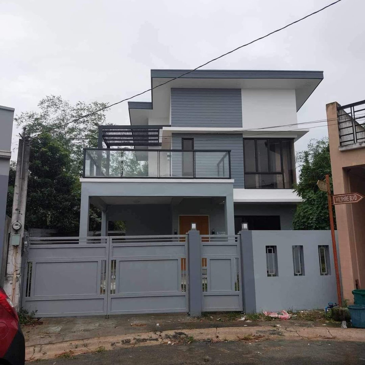 Single Detached House For Sale in West Beverly Hills Dasmarinas Cavite