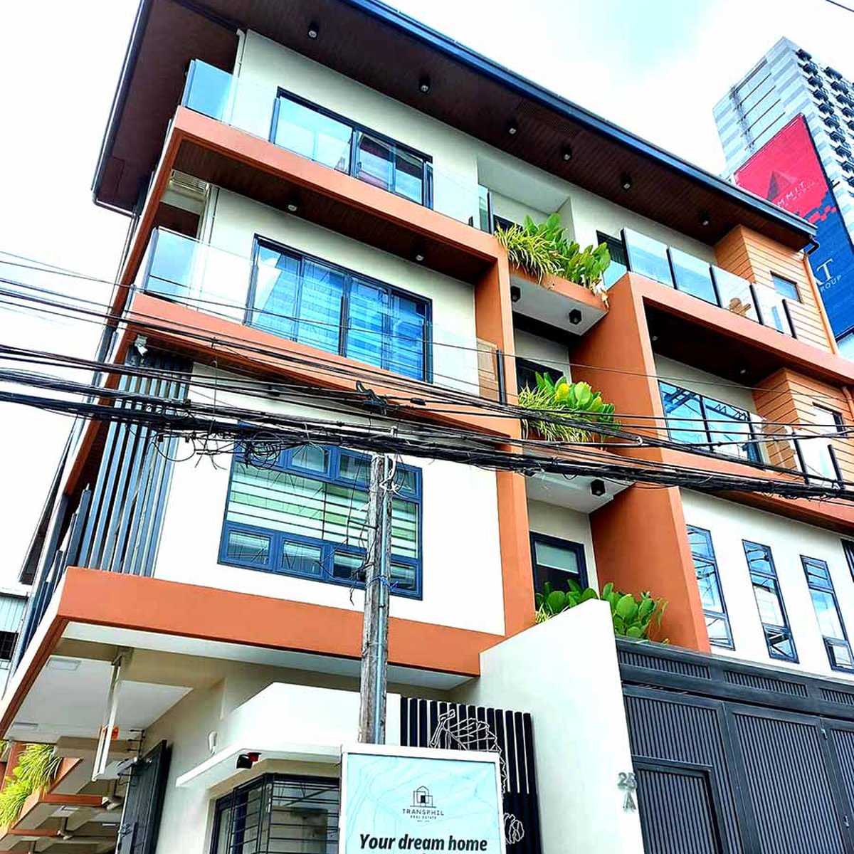 PROMO PRICE 4bedroom 4 Storey Townhouse For Sale in Cubao Quezon City
