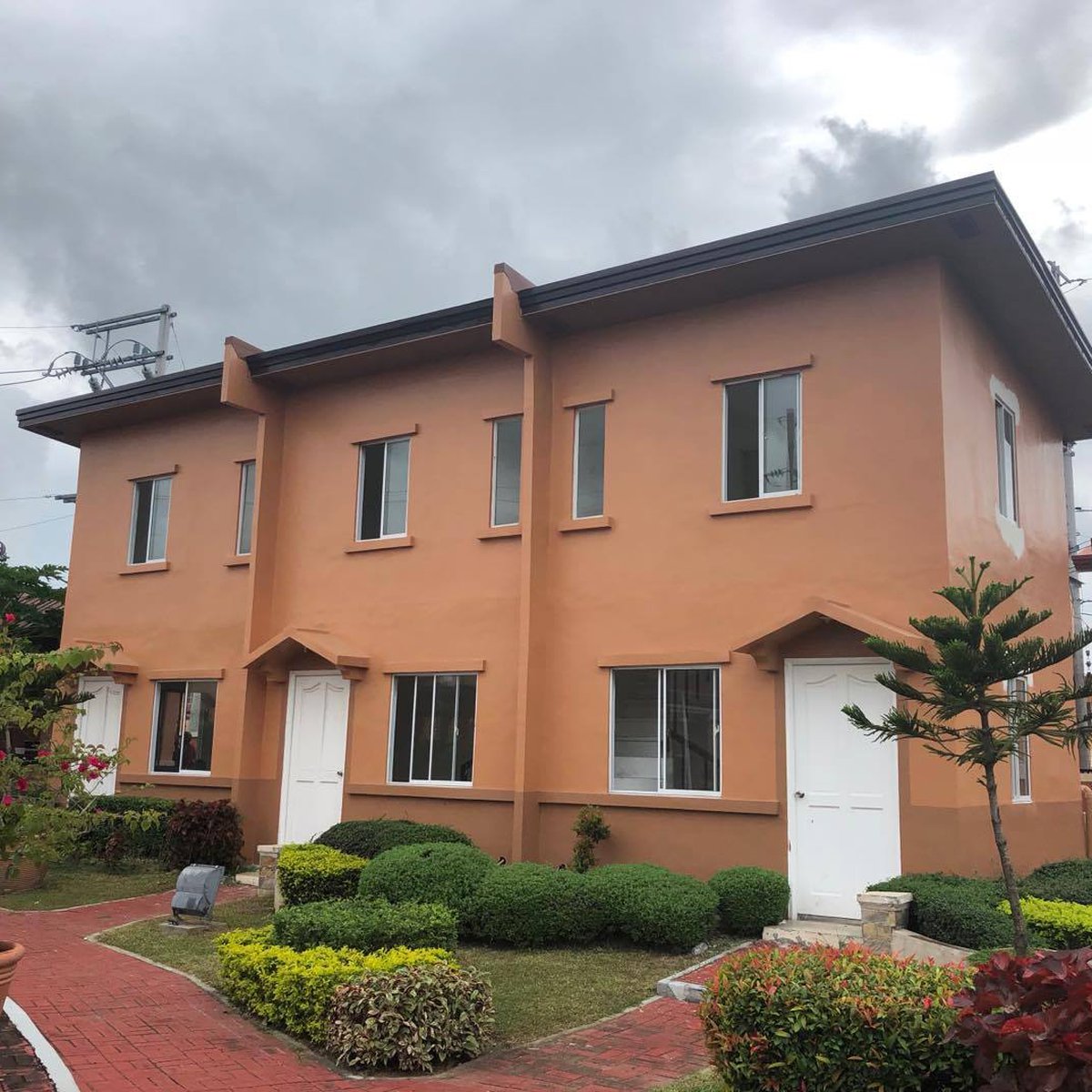 AFFORDABLE HOUSE AND LOT IN MALVAR BATANGAS Arielle TH IU [House and