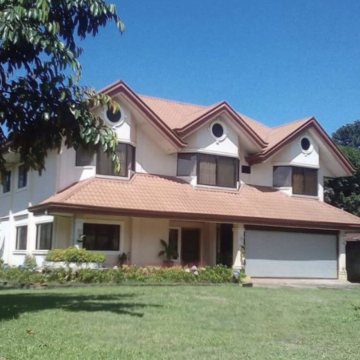 5BR Foreigners House For Sale in Damilag, Manolo Fortich Bukidnon