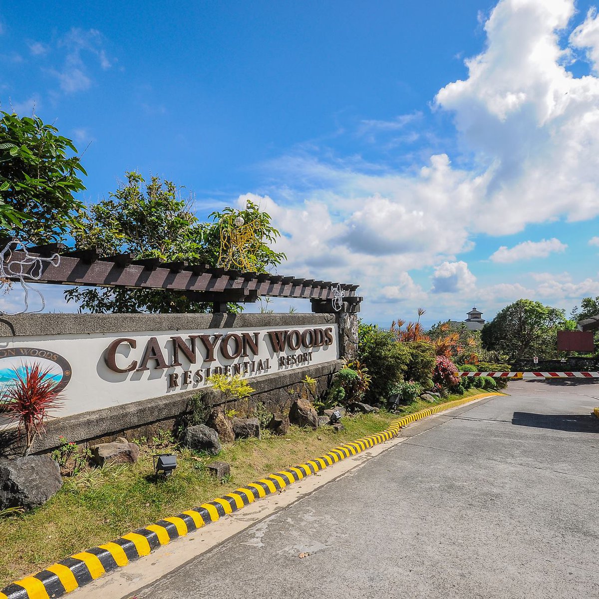 Rush sale! Canyon woods residential resort near Tagaytay [Lot 🚜] (March ...