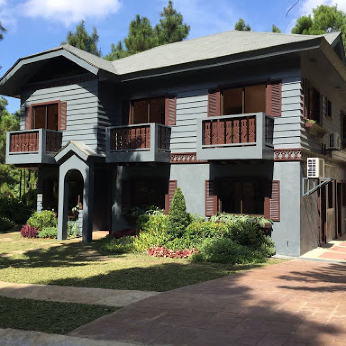 Luxury House in Tagaytay for Sale [House and Lot 🏘️] (August 2021) in