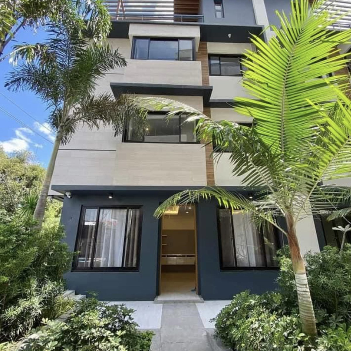 4bedroom Townhouse For Sale in San Juan Metro Manila [House and Lot 🏘️] (September 2022) in San