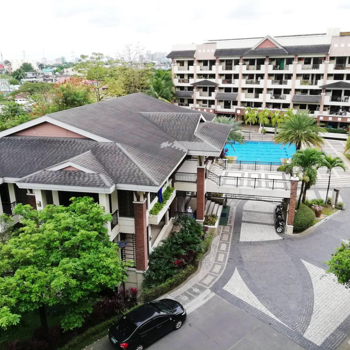 2 Bedroom Condo For Sale Magnolia Place Quezon City [Condo 🏙️