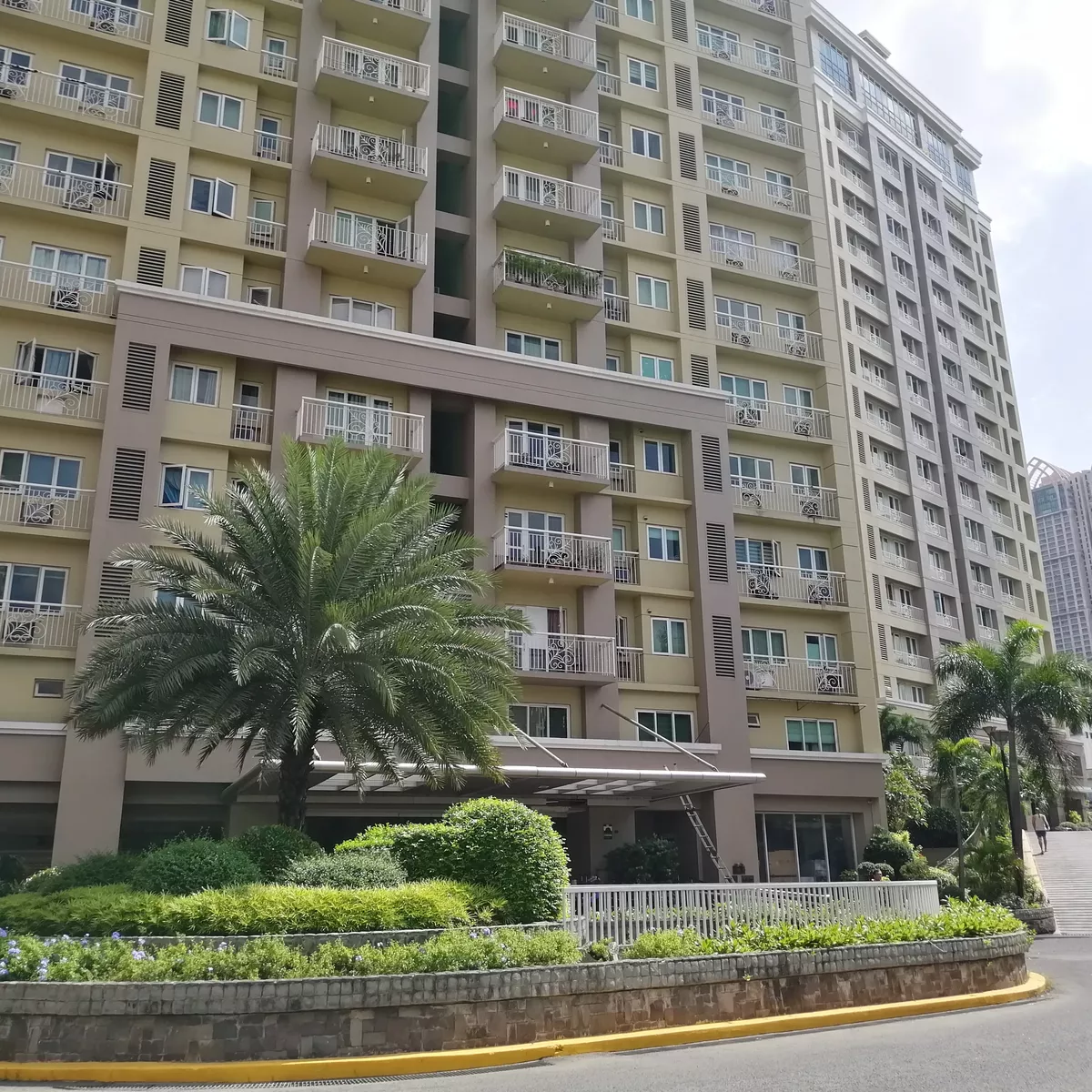 73.67 sqm 2BR Bank Foreclosed Condo For Sale in Dansalan Mandaluyong
