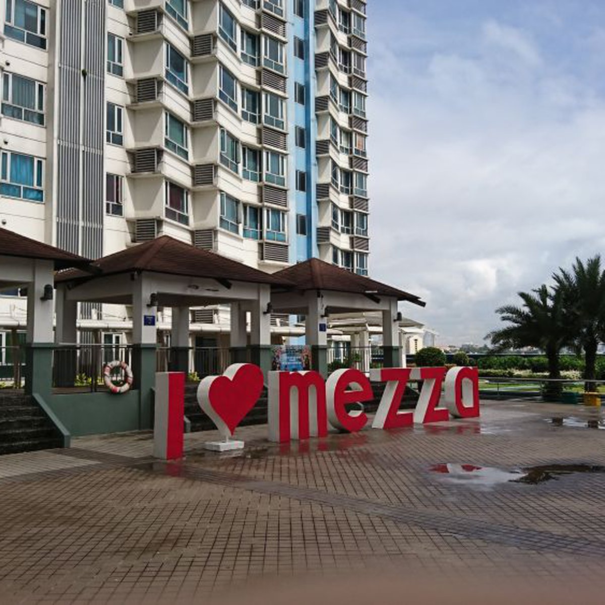 2BR Mezza Residences Condo Bank Foreclosed For Sale Quezon City [Condos