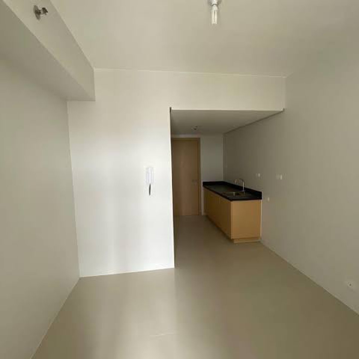 Bank Foreclosed 1BR Condo For Sale Quezon City SMDC Grass Residences