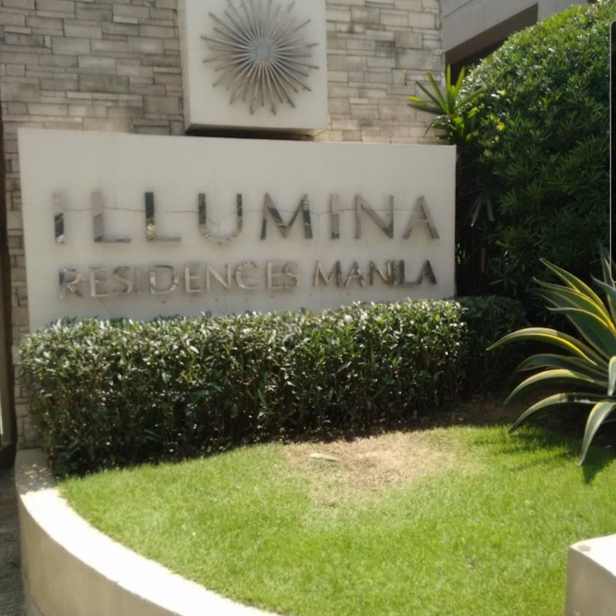 2 BR Foreclosed Property in Illumina Residences,Sta. Mesa DisT. Manila