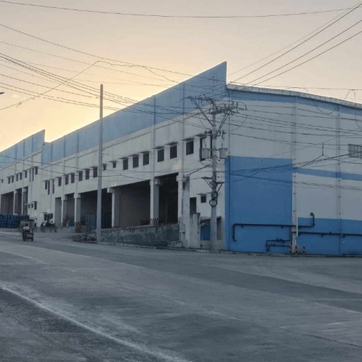Warehouse Factory with Mezzanine Office for Lease Rent Carmona Cavite