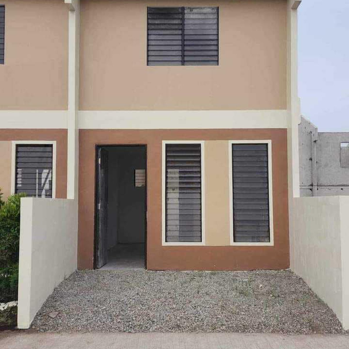 2 Bedroom Townhouse for sale in San Pablo City,Laguna [House and Lot 🏘️