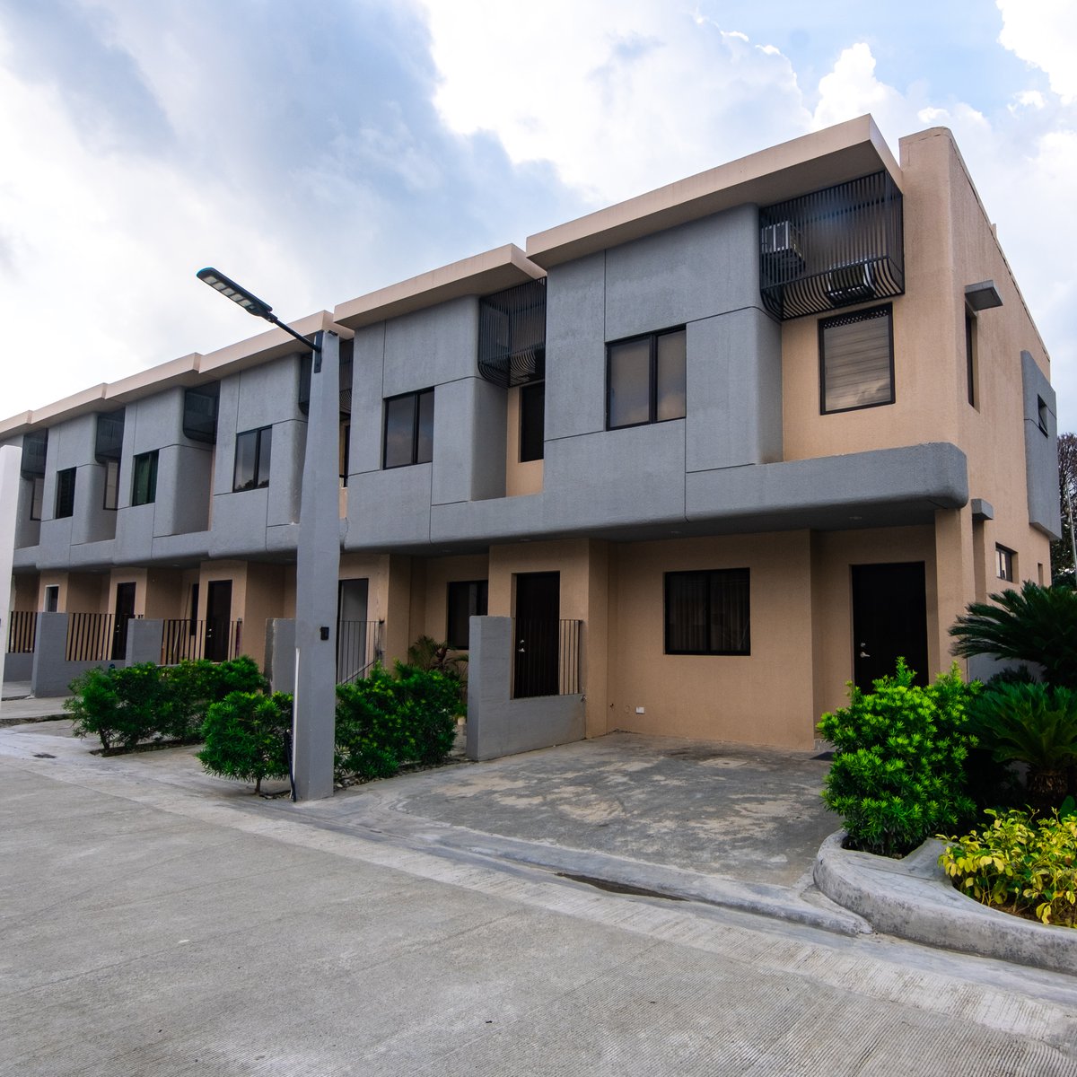 ALESSO RESIDENCES 3bedroom Home For Sale in Montalban, Rizal [House