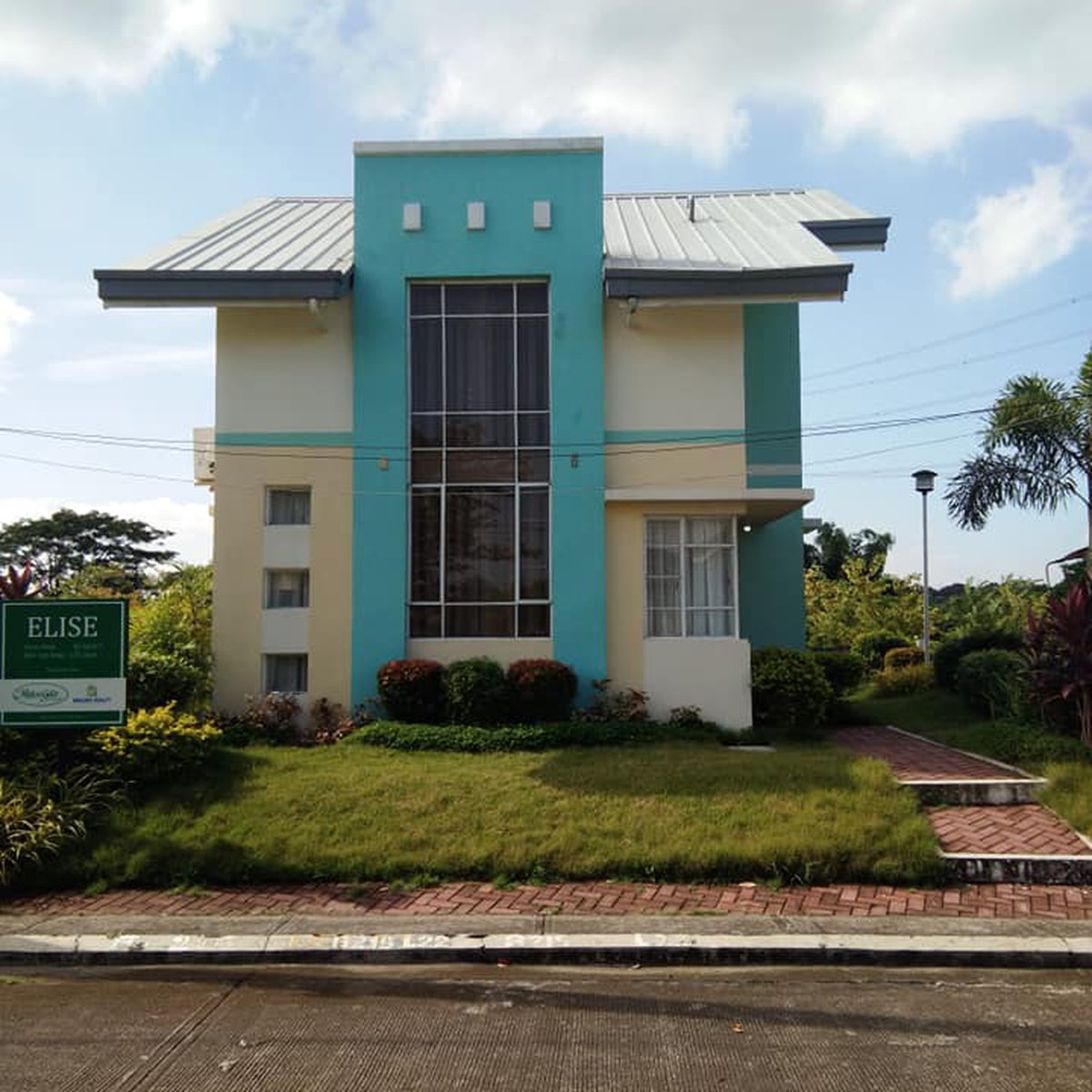 FOR SALE ELISE HOUSE AND LOT MECAUYAN BULACAN [House and Lot 🏘️