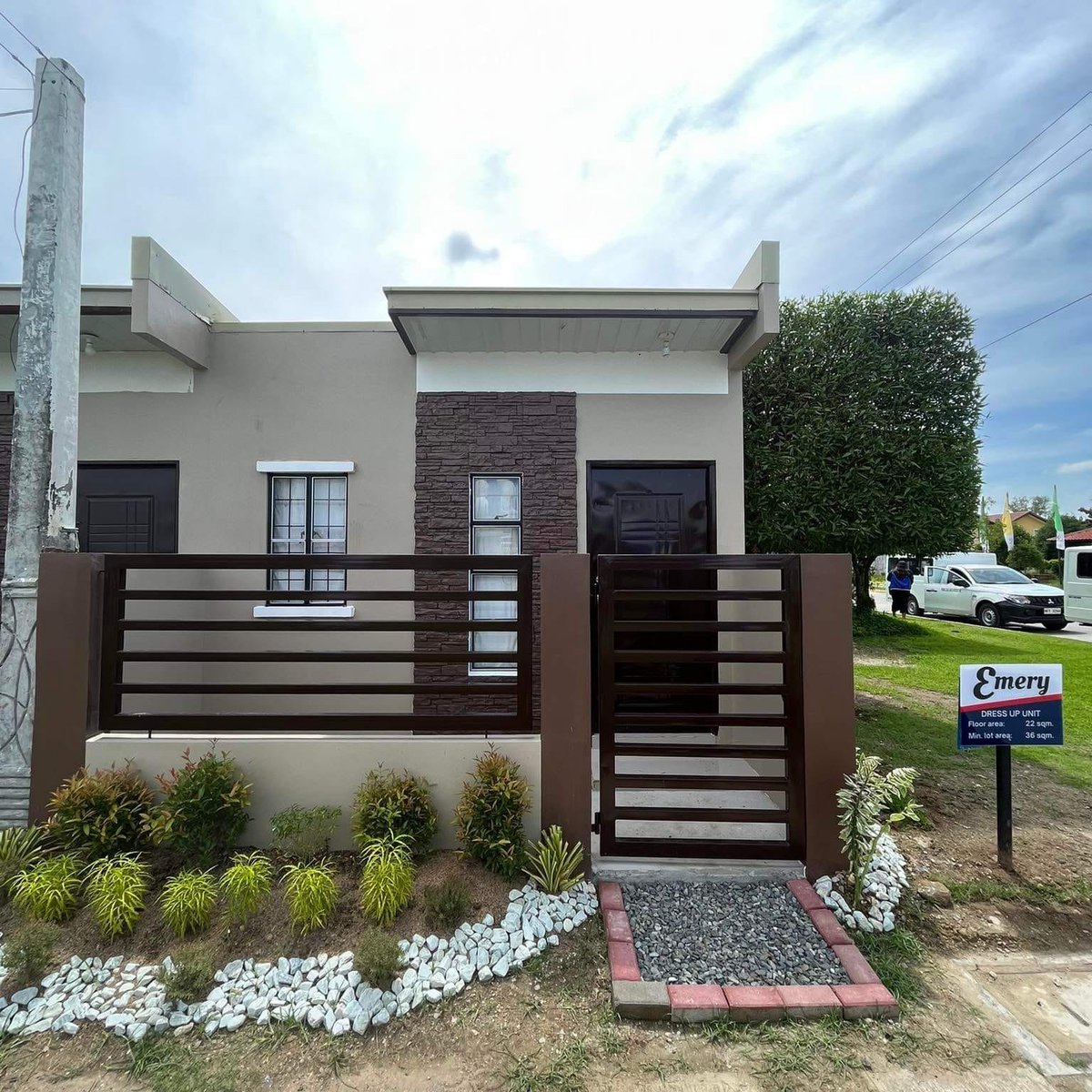 Row house for sale in legazpi city [House and Lot 🏘️] (September 2024