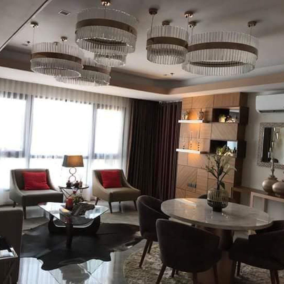 Condo Unit In Balibago Angeles city Pampanga With Title NEAR CLARK