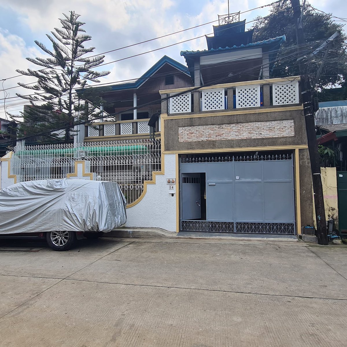 2 Storey House and Lot near Fisher Mall / / Quezon Avenue