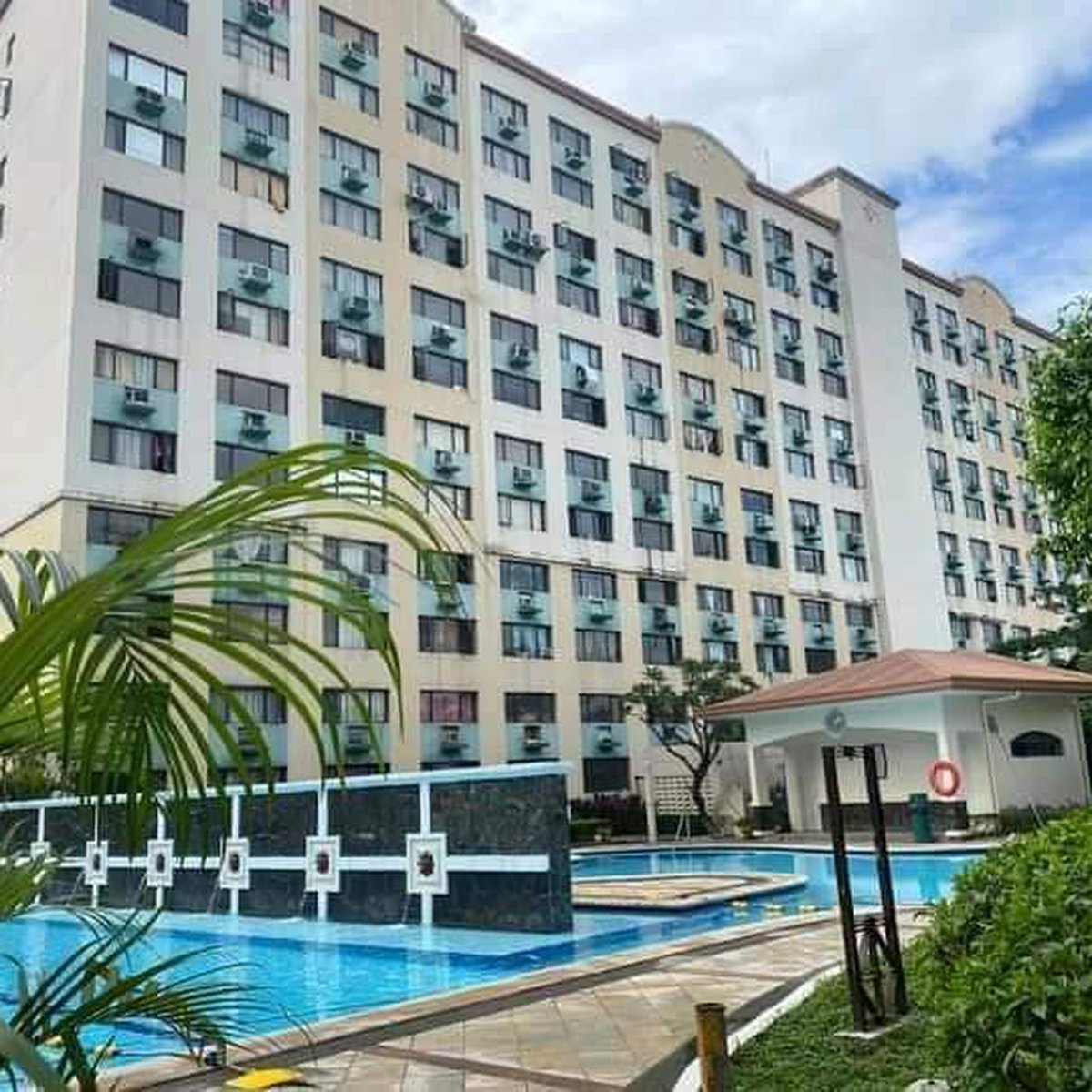 1BR Loft type Affordable Rent to Own Condo in Pasig Cambridge Village