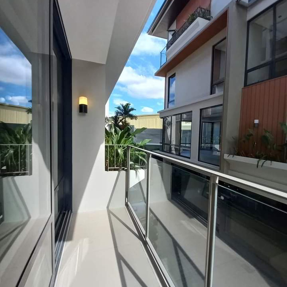 Ready Occupancy Brand New House and lot for sale in Paco Manila [House