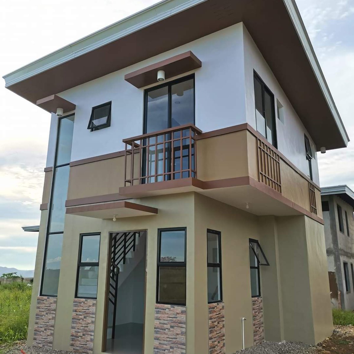 For sale affordable Townhouse in Ormoc City for as low as 3,900perMon