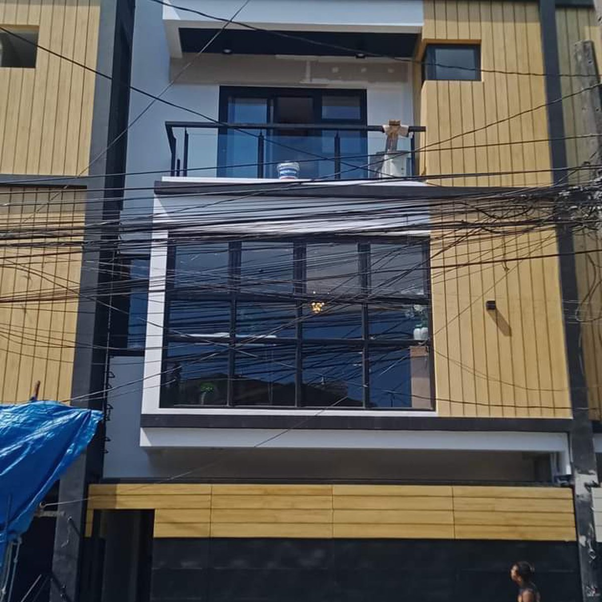 Ready For Occupancy Townhouse in South Sikap Plainview . Mandaluyong