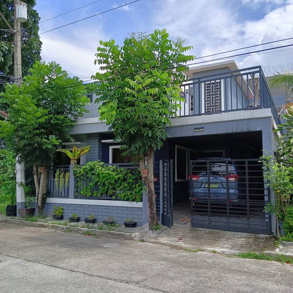 2BR HOUSE AND LOT IN A PRIME SUBDIVISION MABALACAT NEAR CLARK PAMPANGA