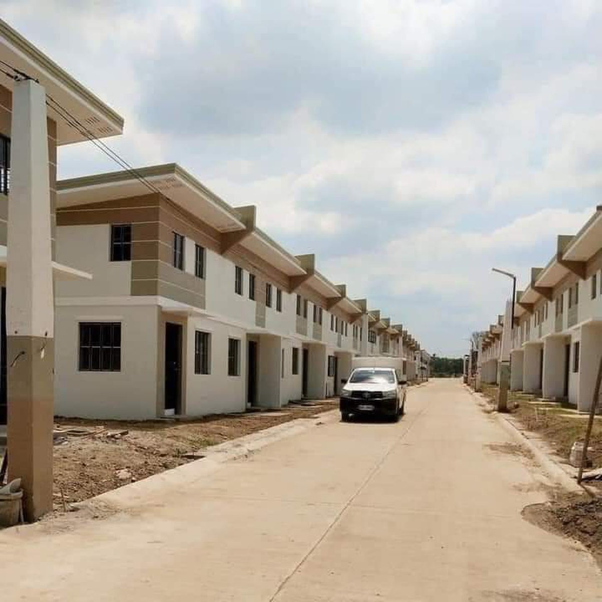 Single attached & rowhouse Angono Rizal [House and Lot 🏘️] (June 2023