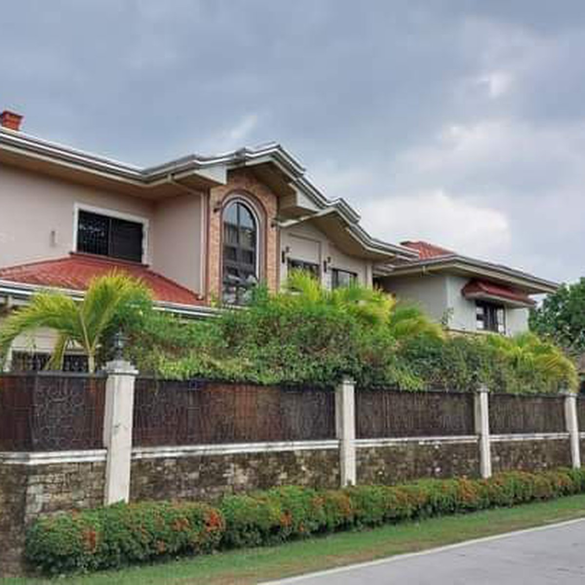 3bedroom Single Detached House For Sale in San Marcelino Zambales