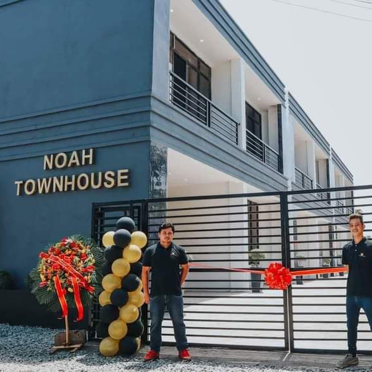 4-bedroom Townhouse For Sale in Mactan Lapu-Lapu Cebu