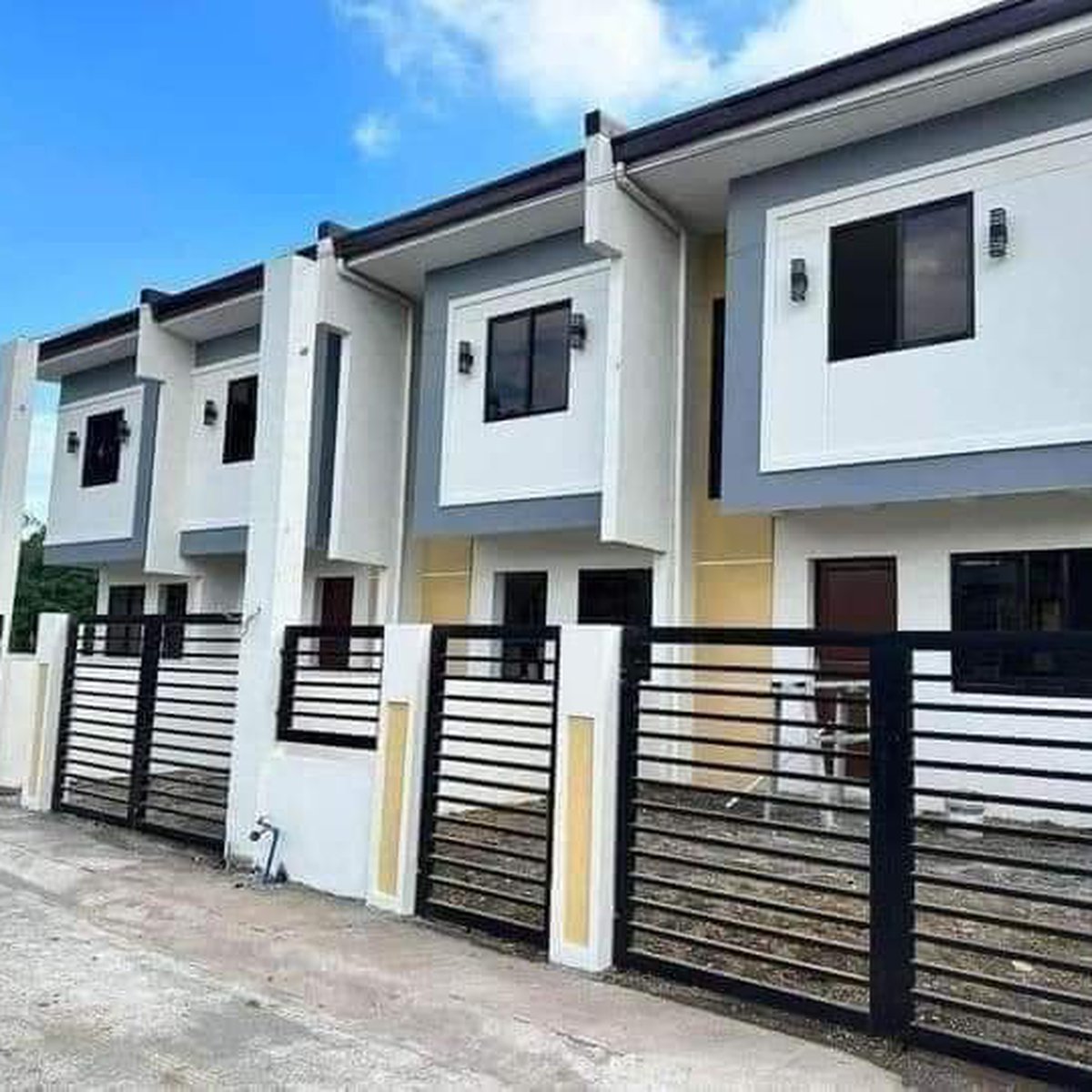 2 Storey Townhouse with carport [House and Lot 🏘️] (November 2023) in