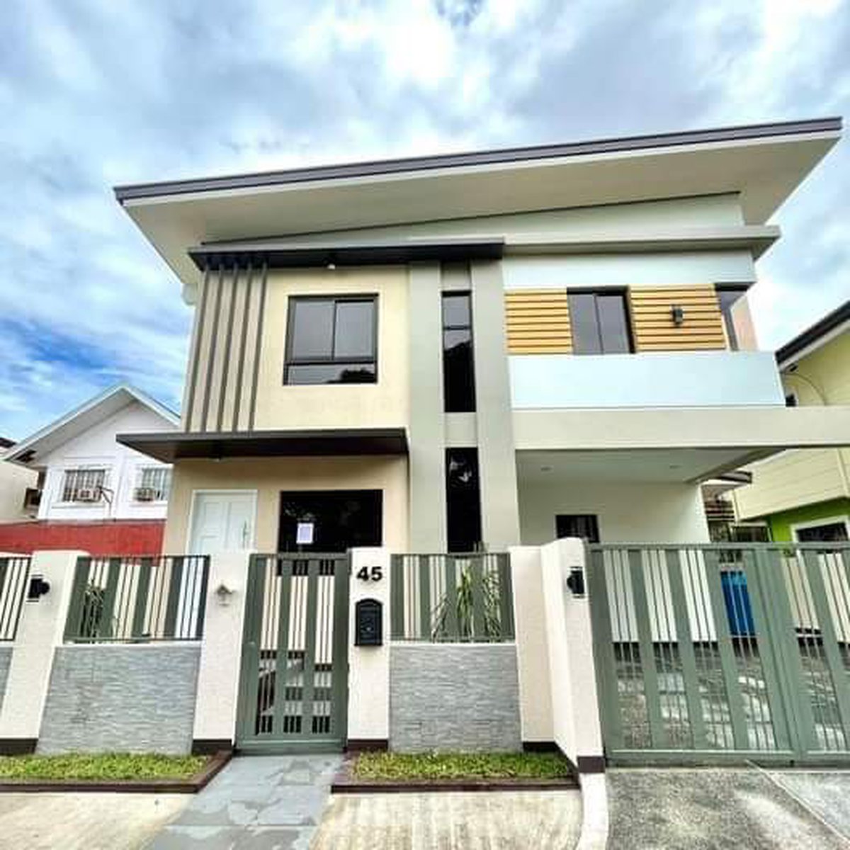 RFO 4bedroom Single Detached House For Sale in Imus Cavite [House and