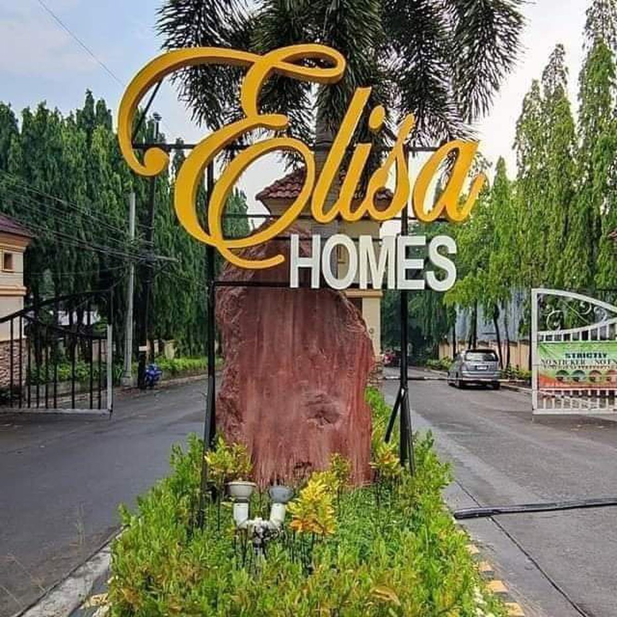 2 bedroom complete finished townhouse along Molino Bacoor Cavite