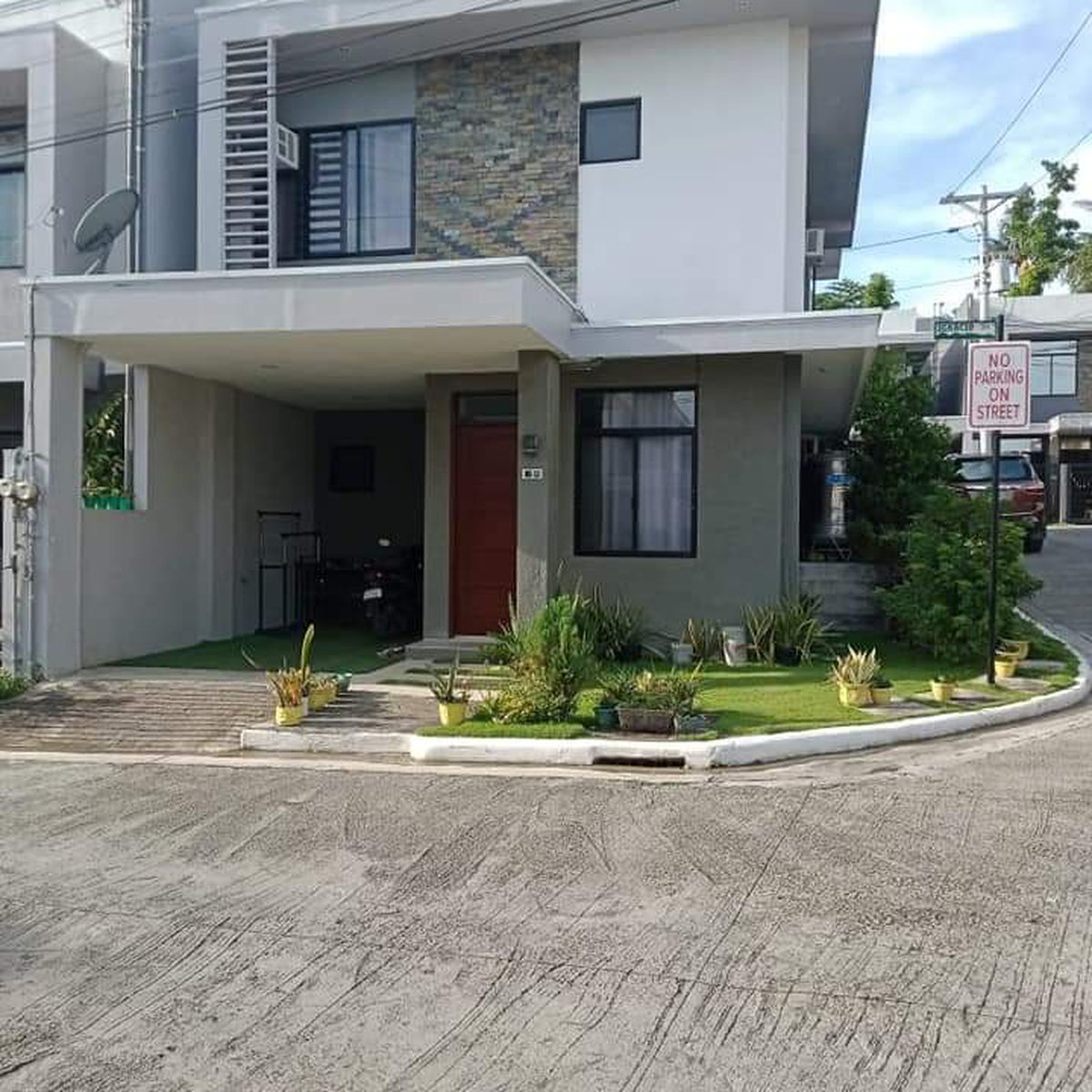 Fully furnished House and Lot for Sale in Mandaue City [House and Lot 🏘