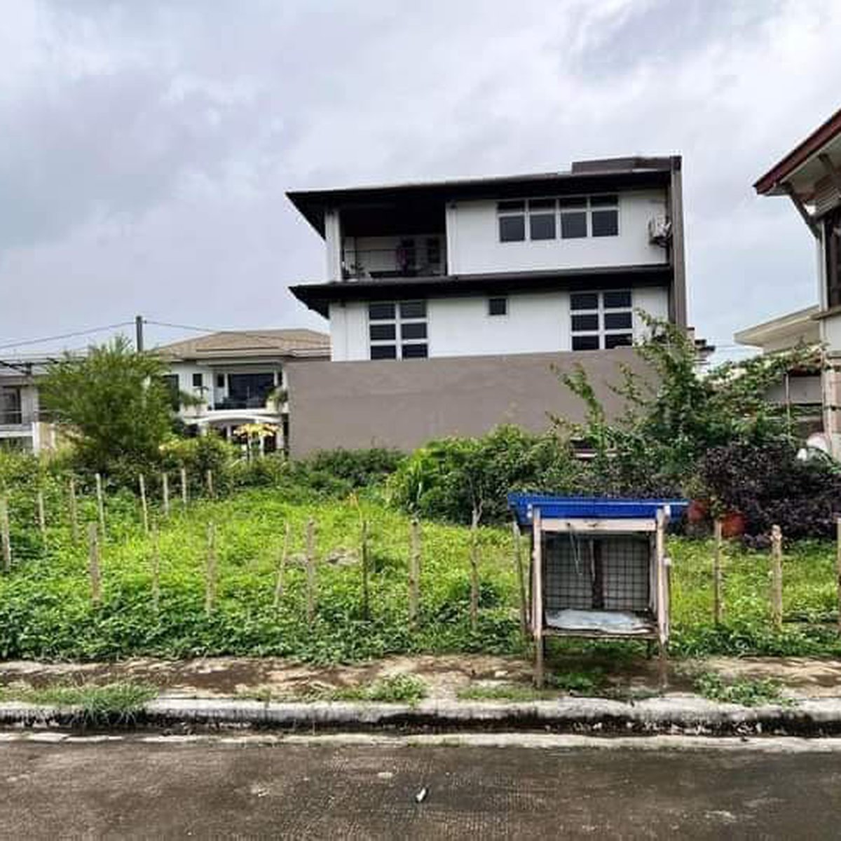 150sqm Residential Lot For Sale in Metropolis Lucena City [Lot 🚜