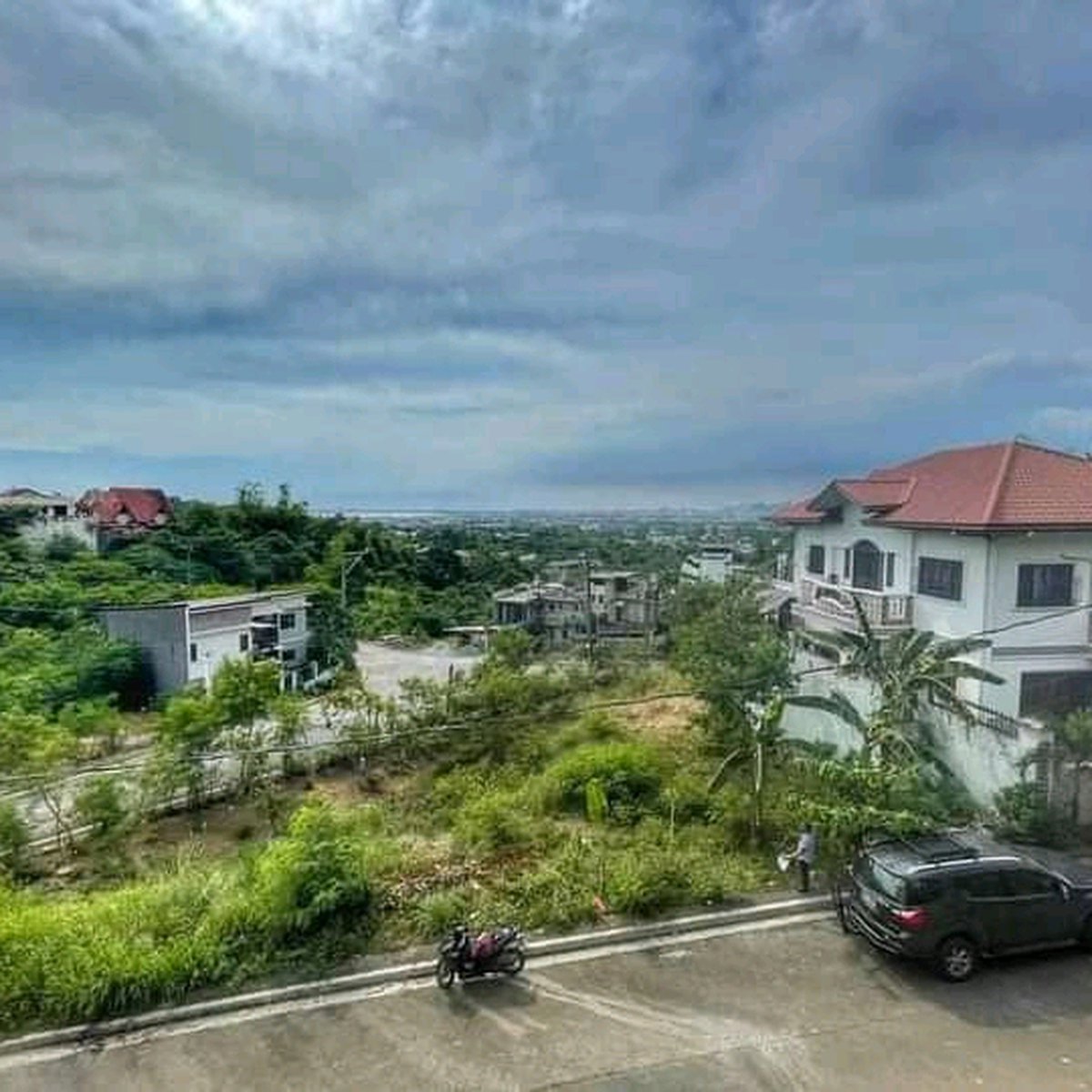 Duplex House for Sale, Monteverde Royale Taytay Rizal near SM Mall