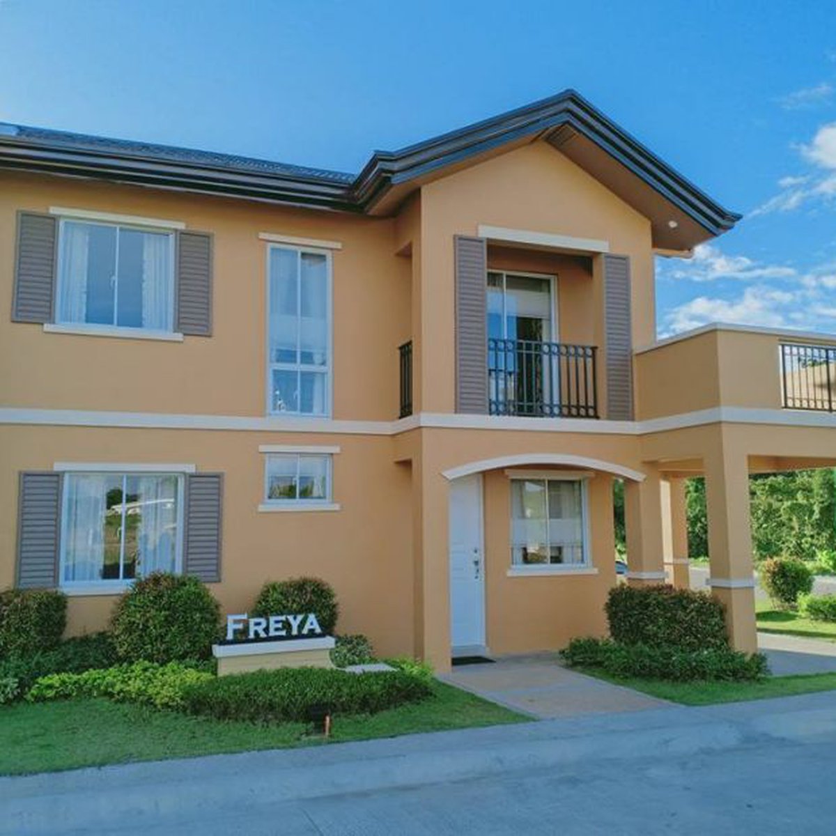 House and lot in Santiago City FREYA NRFO 5 bedroom [House and Lot 🏘️