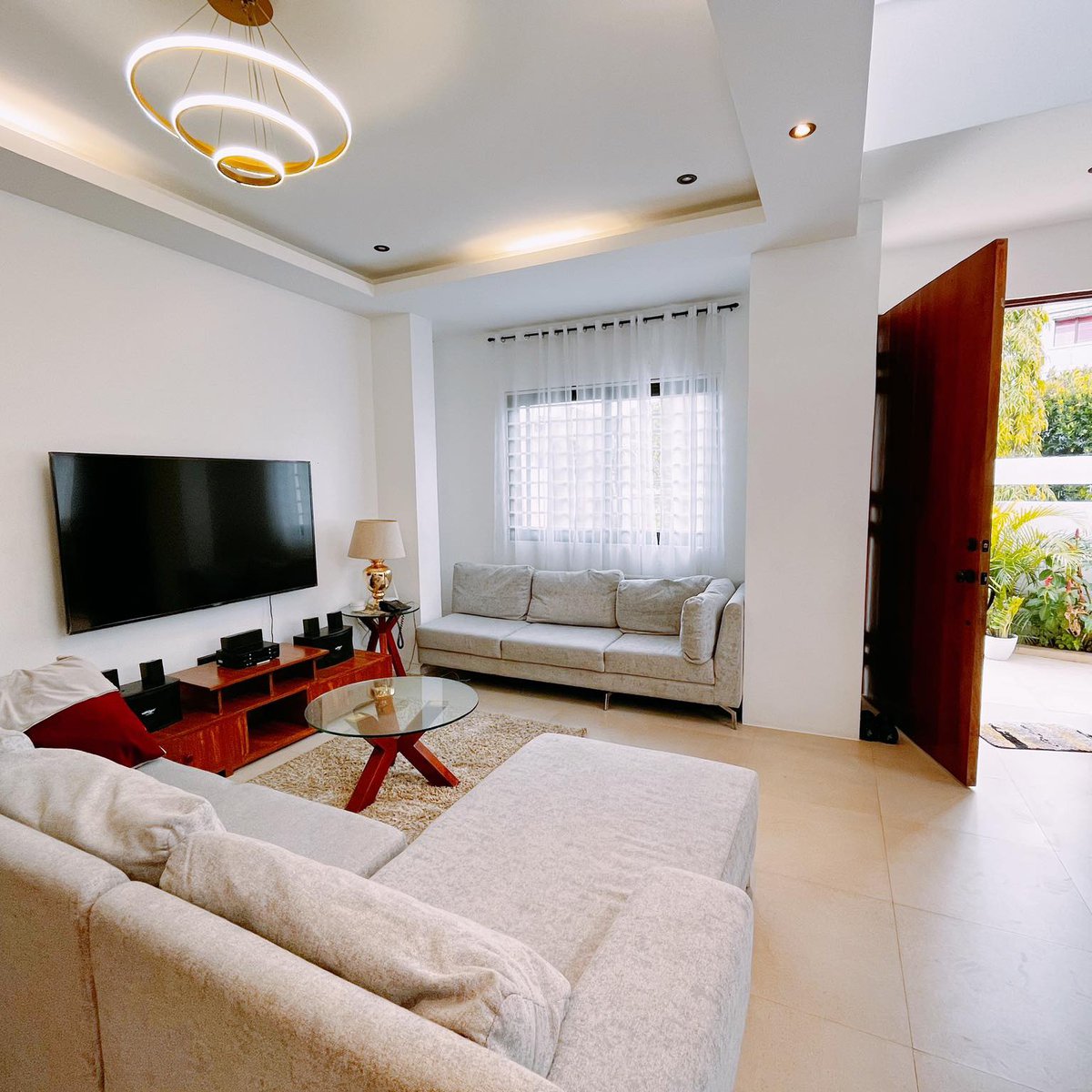 HOUSE IN BLUE MOUNTAINS ANTIPOLO FOR SALE [House and Lot 🏘️] (January