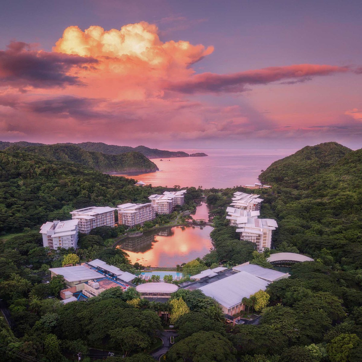 Pico Terraces in Pico de Loro Hamilo Coast condominium for sale [Condo 🏙️] (July 2024) in