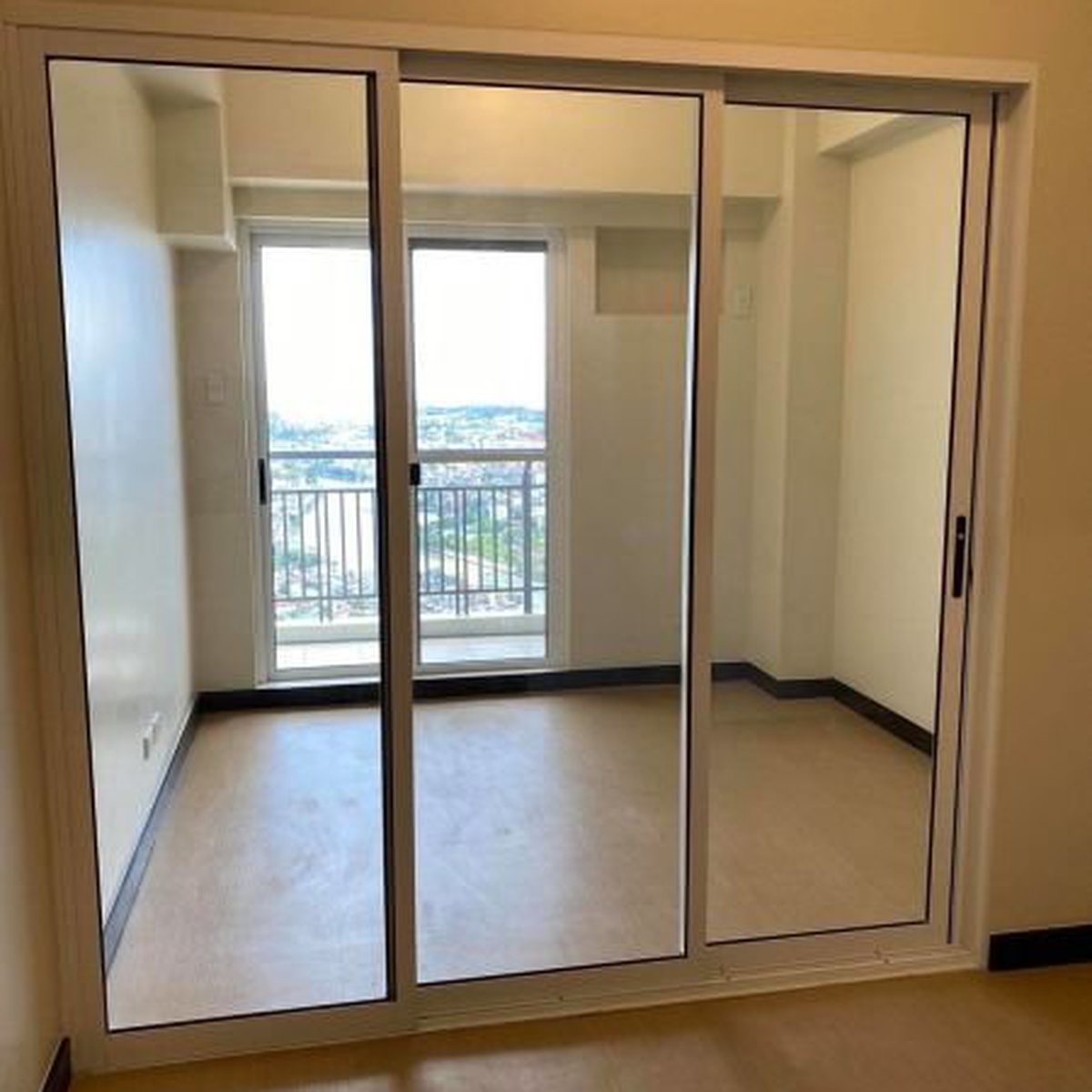 FOR RENT Sheridan Towers North 28sqm with balcony [Condo 🏙️] (August