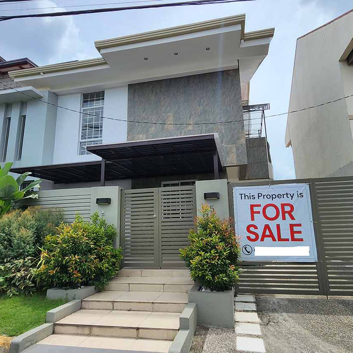Overloooking loc 2 Storey House&Lot for sale in Filinvest, Quezon City