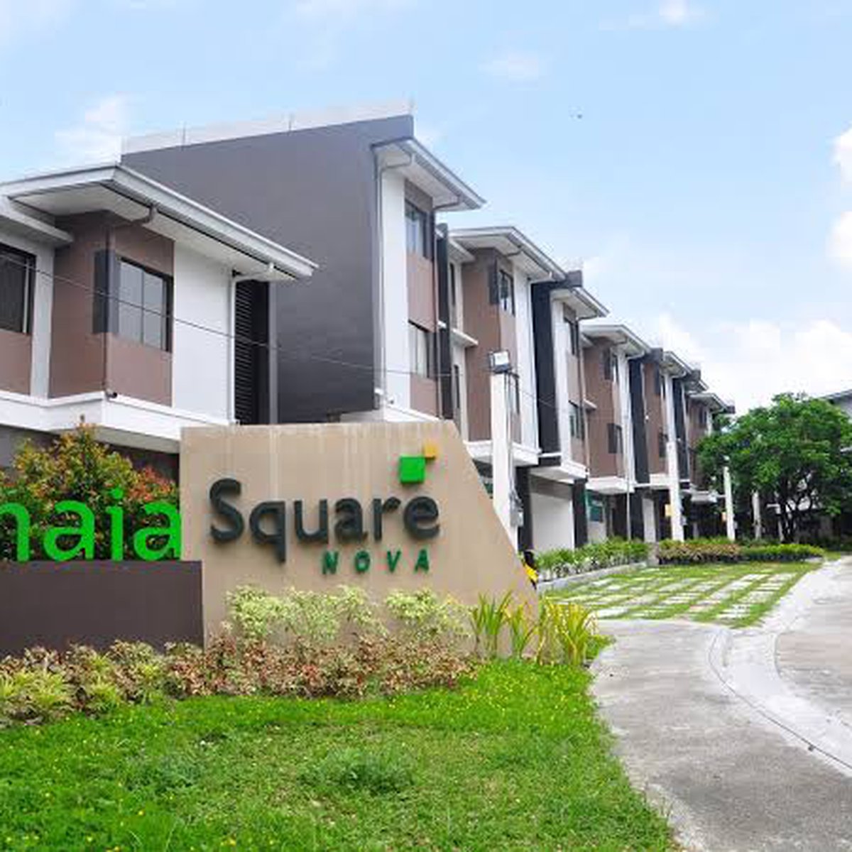 3 Storey Shophouse For Sale in Novaliches Quezon City [House and Lot 🏘️