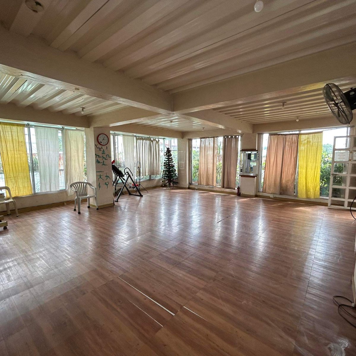 4Story Building For Rent in Cubao Quezon City / QC FS [House and Lot