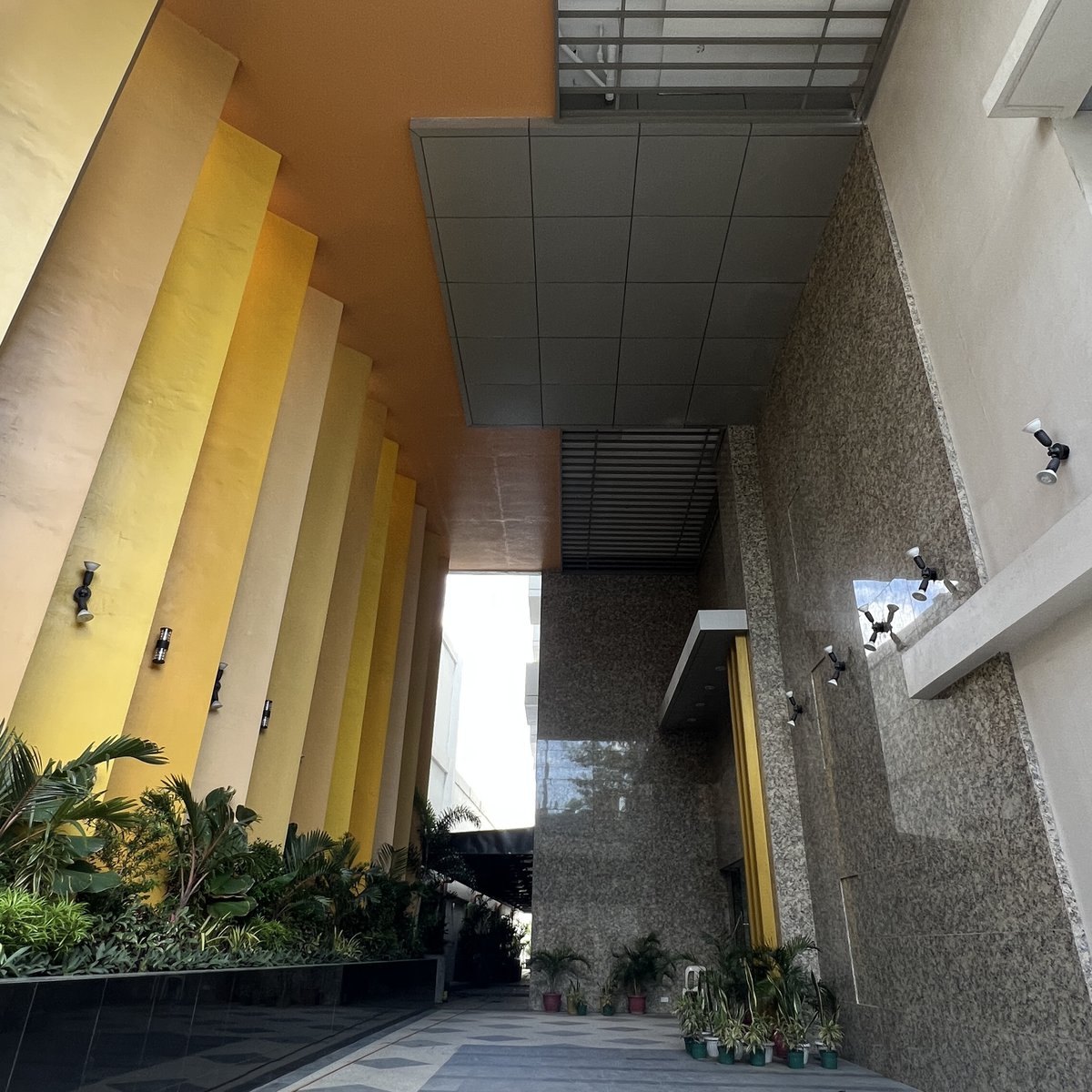 33 SQM Condo with parking space in Taft [Condo 🏙️] (December 2023) in