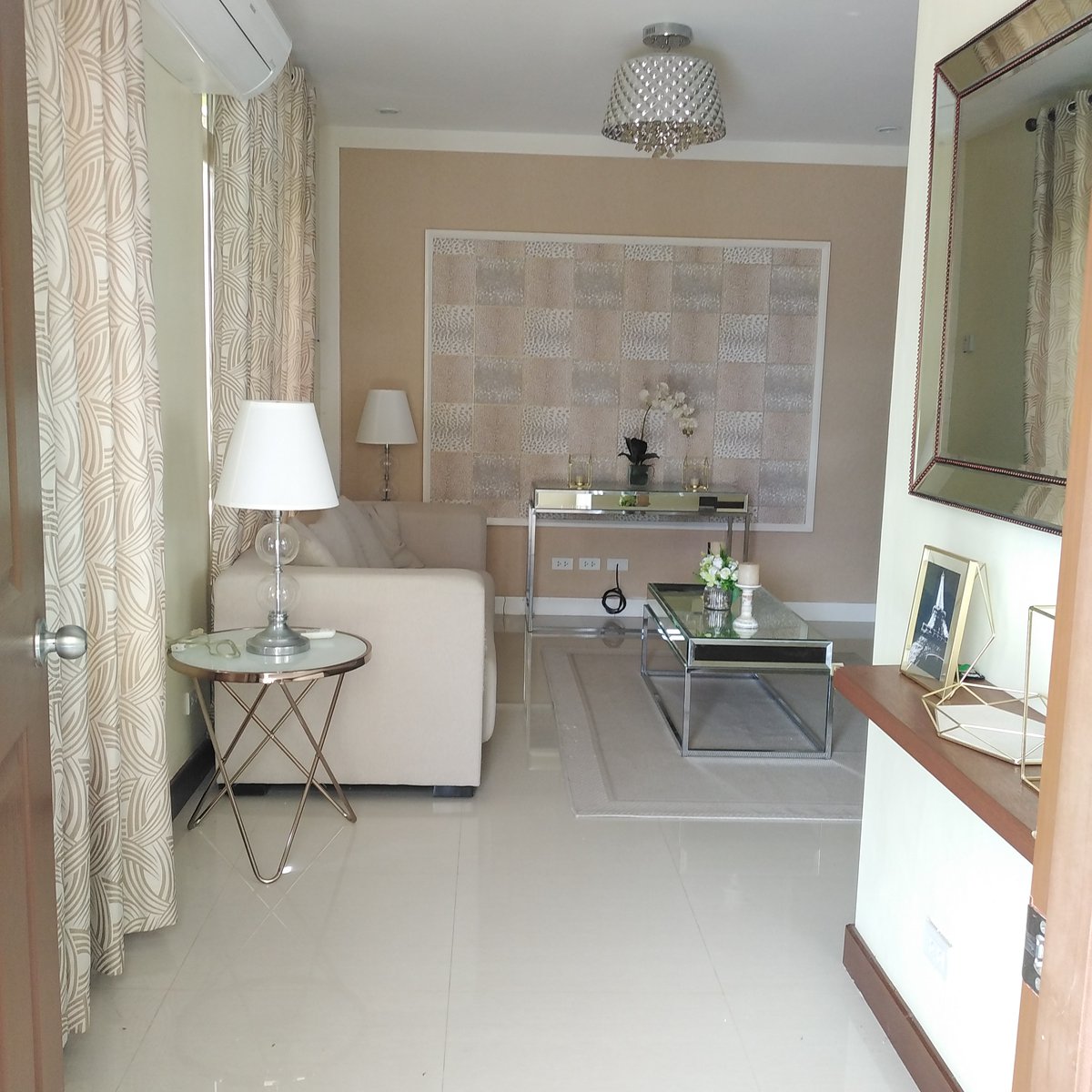 3 BR House and lot for RENT in SilangTagaytay in a Golf Community