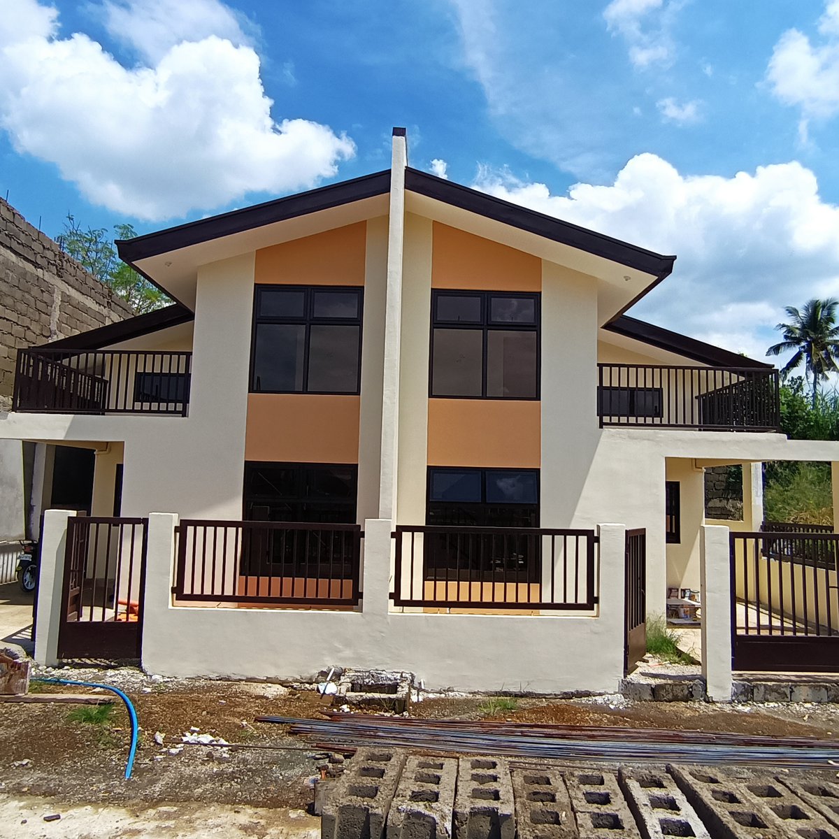 2 Storey Duplex House and Lot in Citta Maria Darasa Tanauan Batangas