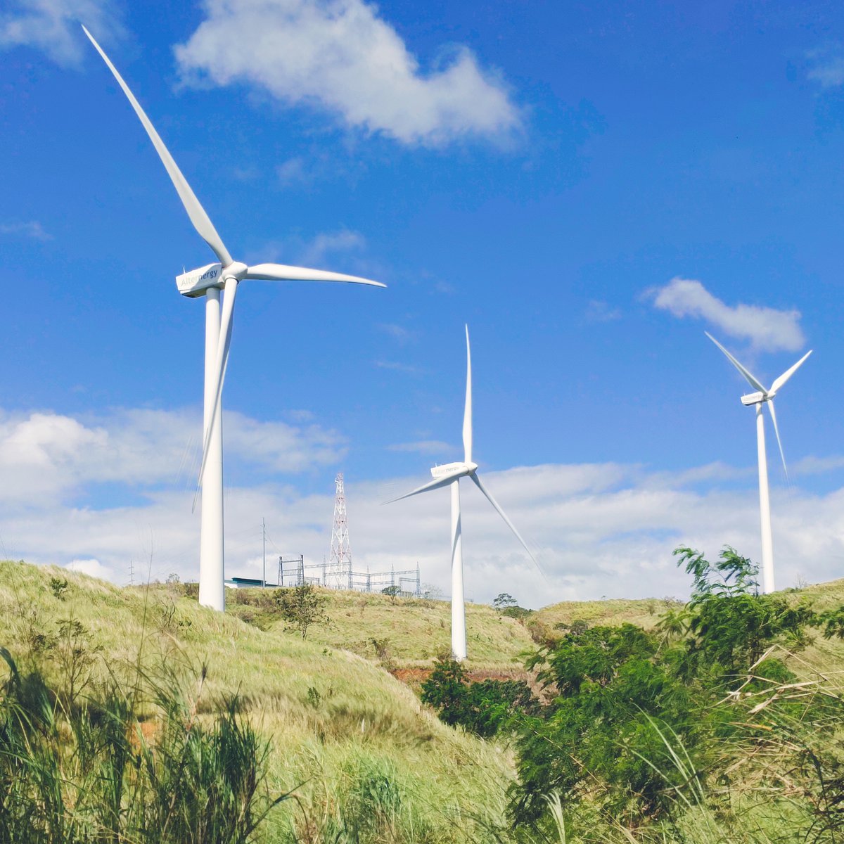 TITLED RESIDENTIAL & FARM LOT IN WINDMILL PILILIA RIZAL [Lot 🚜] (July