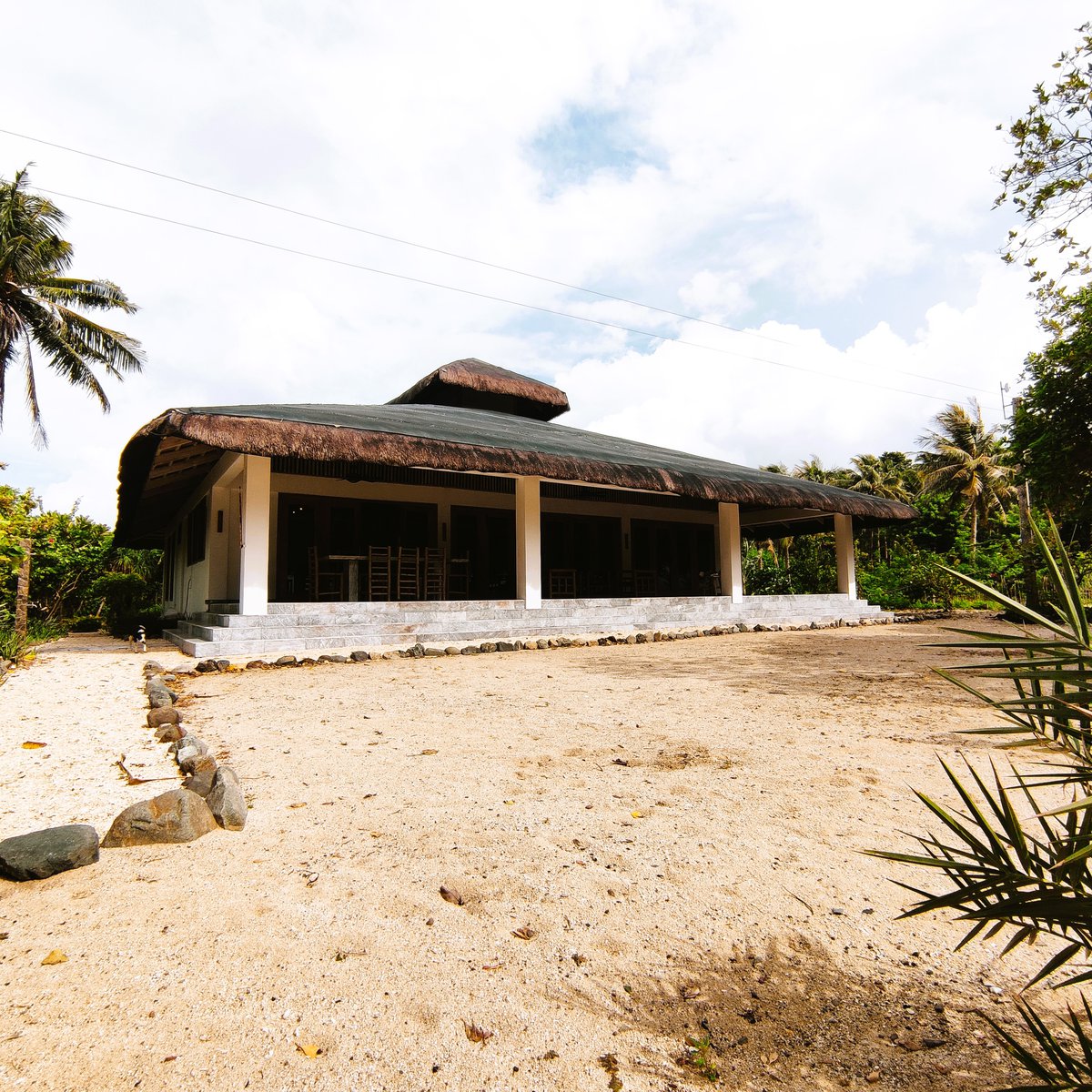 Beach House and Guesthouse For Sale In Santa Fe, Tablas Romblon [Beach