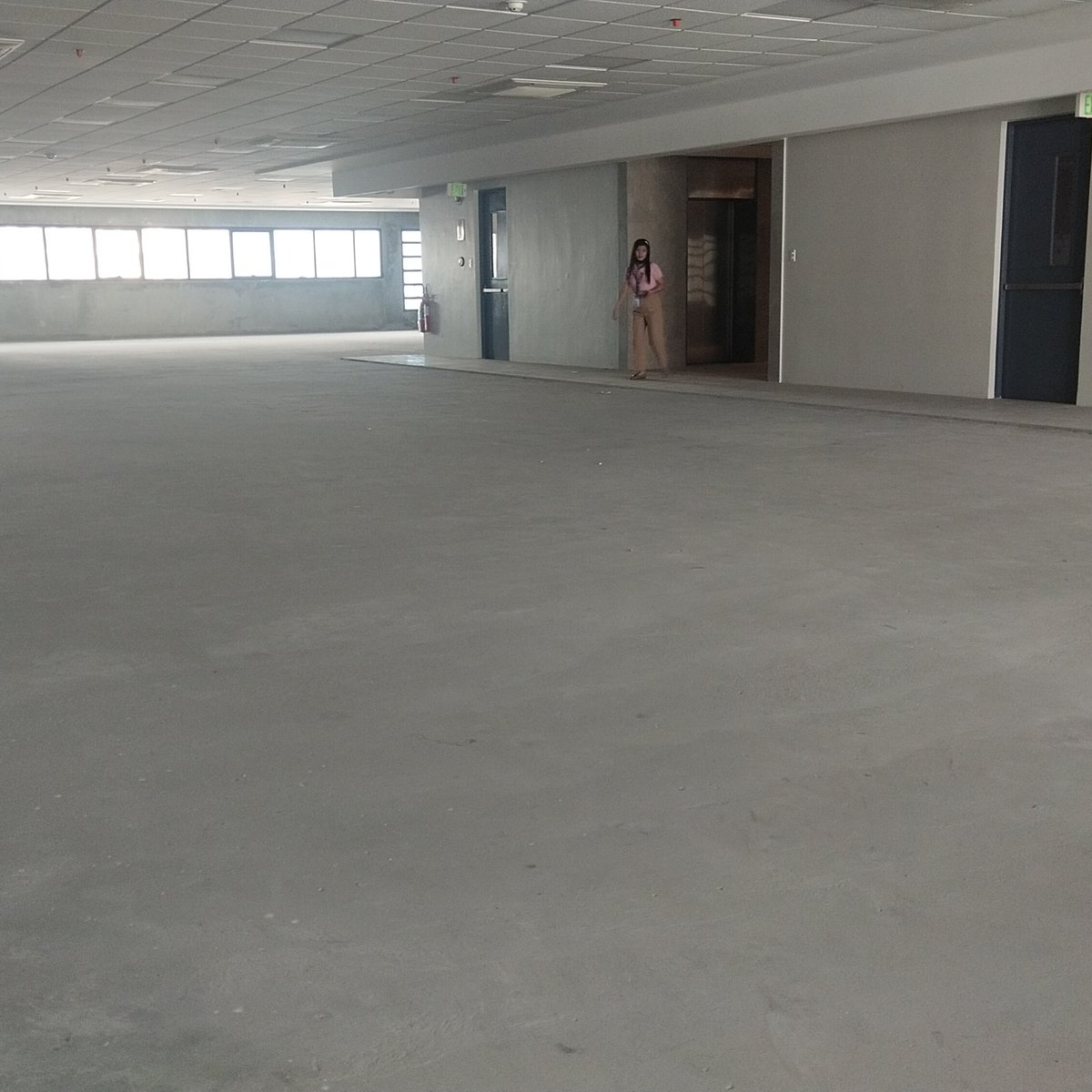 OFFICE SPACE FOR LEASE IN MANDALUYONG CITY
