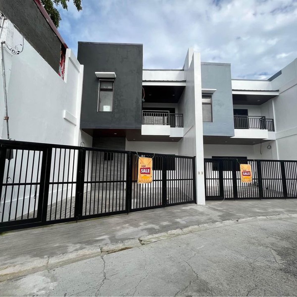 4 BR Duplex House and lot in Levitown Don Bosco, Paranaque City [House